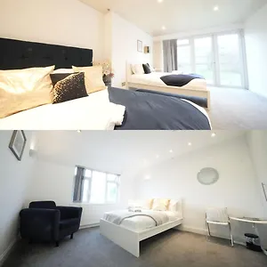 Airport Comfy Homestay Harmondsworth